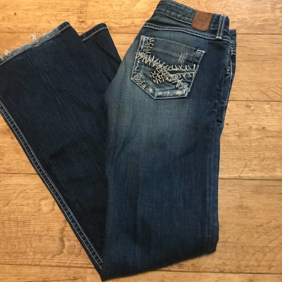 •BKE denim Stella Size 28• - Picture 2 of 2